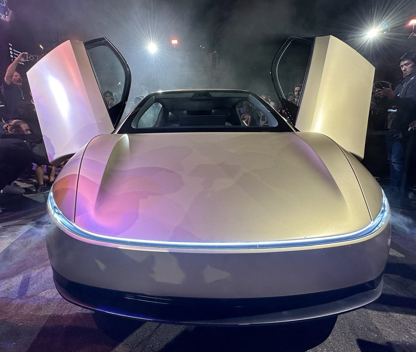 Tesla Cybercab Fleet Tops 300 in Austin After 8x Surge in 30 Days