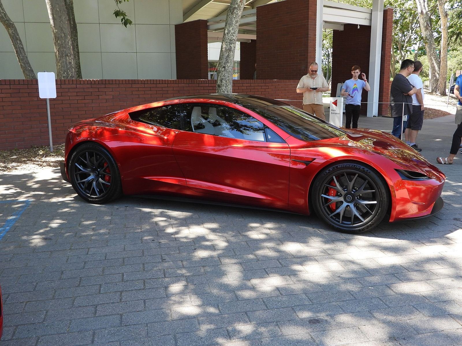 Tesla's Flying Roadster Broke the Internet: The Best Reactions, Memes, and Hot Takes