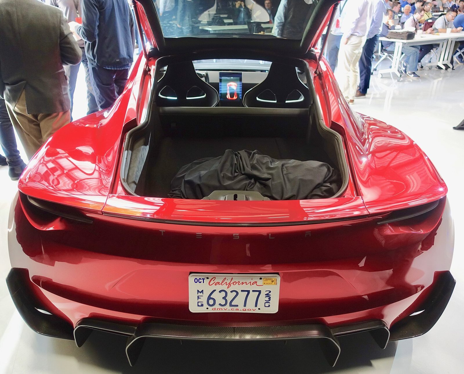 Tesla Roadster Reveal Tonight: Everything We Know (7:55 PM CT Livestream)